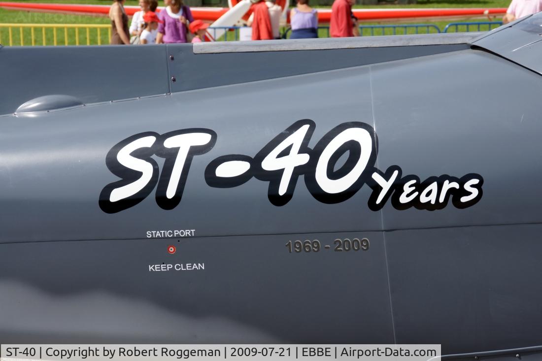 ST-40, 1992 SIAI-Marchetti SF-260D C/N 840, Special paint 40 Years Marchetti Belgian Air Force.