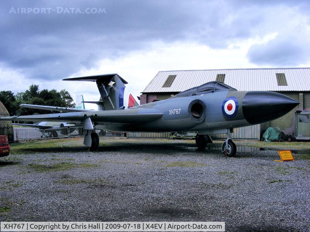 XH767, Gloster Javelin FAW.9 C/N Not found XH767, Gloster Javelin F(AW).9. XH767 was built at Hucclecote and went to Aldergrove in October 1959. It joined 25 Squadron at Waterbeach in December that year. From 1962 until 1965, the aircraft served with 11 Squadron in Germany.