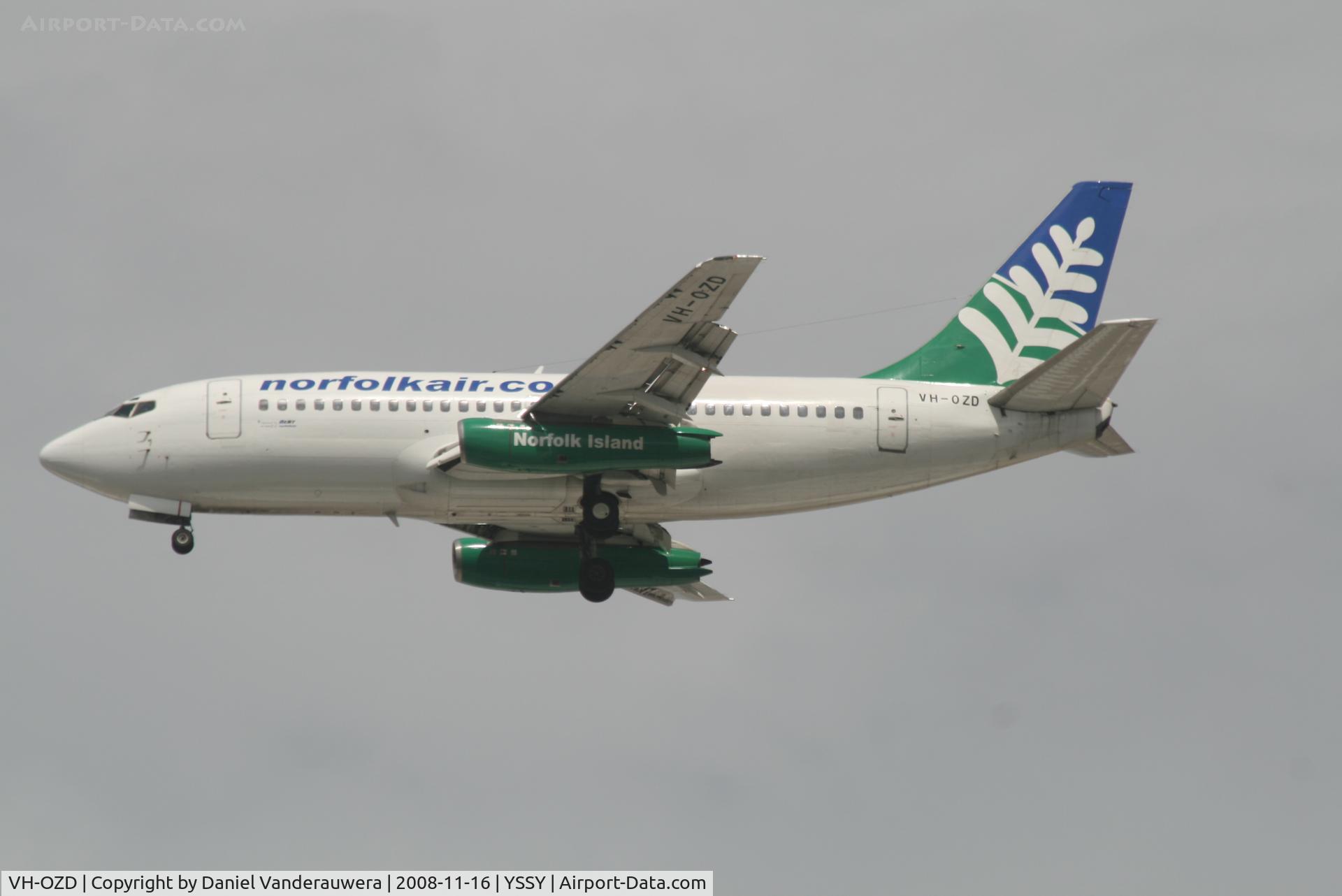 VH-OZD, 1974 Boeing 737-229 C/N 20911, descending to rwy 16L