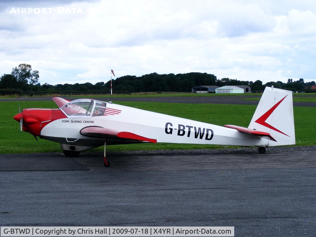 G-BTWD, 1980 Slingsby T-61F Venture T2 C/N 1976, at the York Gliding Centre, Rufford