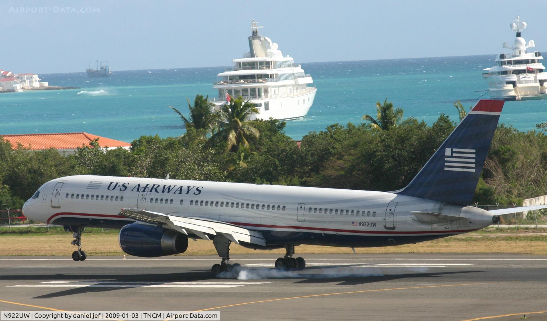 N922UW, 1983 Boeing 757-225 C/N 22202, Landing 10