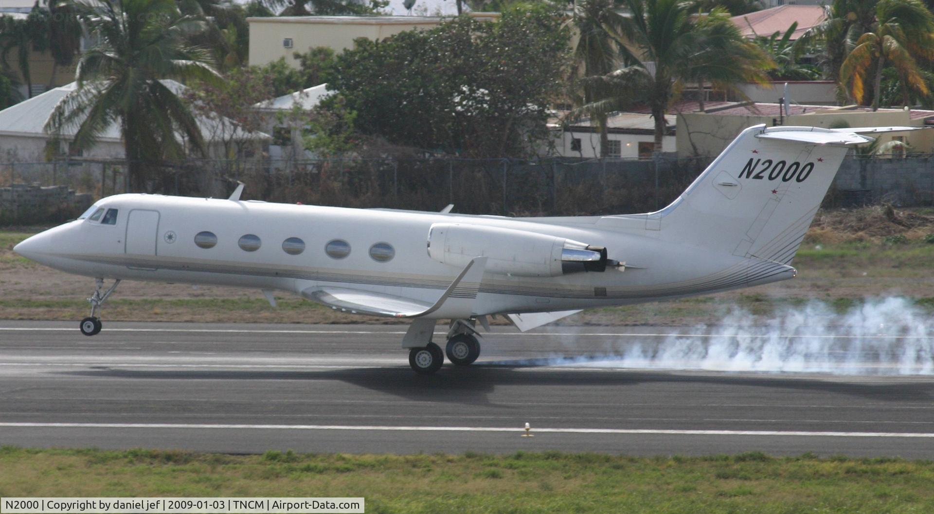 N2000, 1969 Grumman G-1159 C/N 56, Landing 10