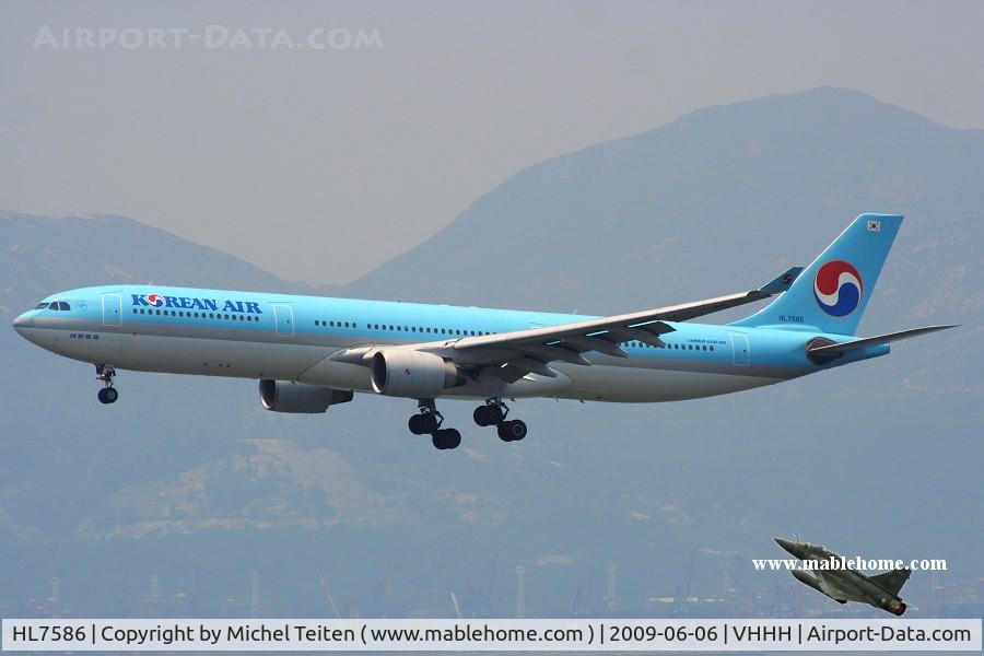 HL7586, 2000 Airbus A330-323 C/N 351, Korean Air