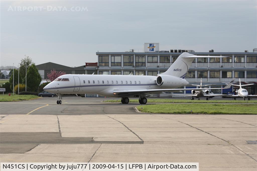 N451CS, 2003 Bombardier BD-700-1A10 Global Express C/N 9134, on transit at Le Bourget