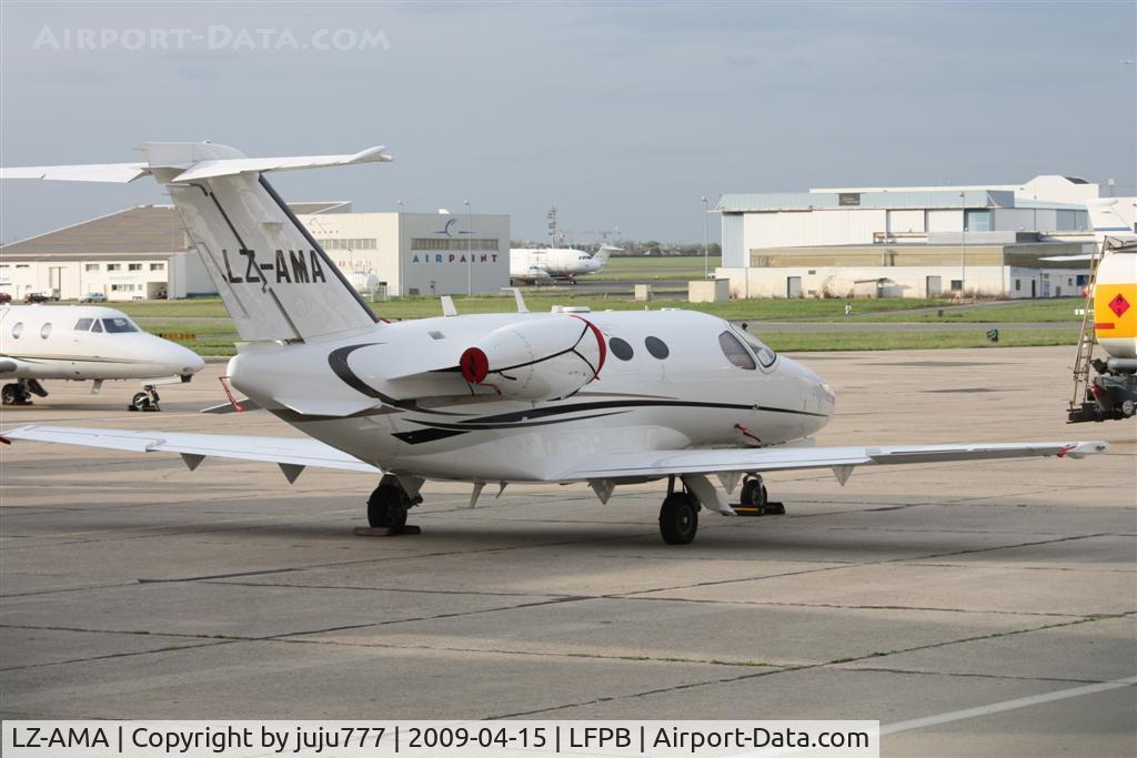 LZ-AMA, 2008 Cessna 510 Citation Mustang Citation Mustang C/N 510-0141, on transit at Le Bourget
