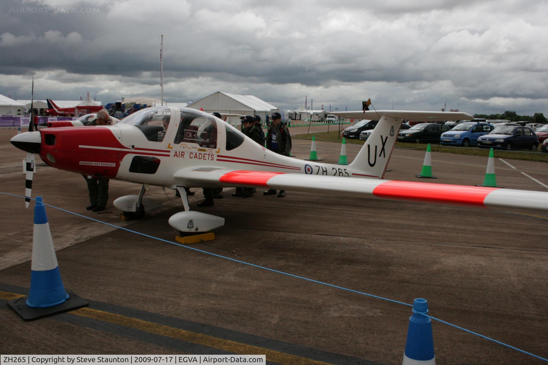 ZH265, Grob G-109B Vigilant T1 C/N 6565, Taken at the Royal International Air Tattoo 2009