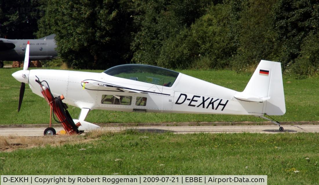 D-EXKH, Extra EA-300 C/N 039, Extra EA300 c/n 039.Open door Beauvechain Air Base.
