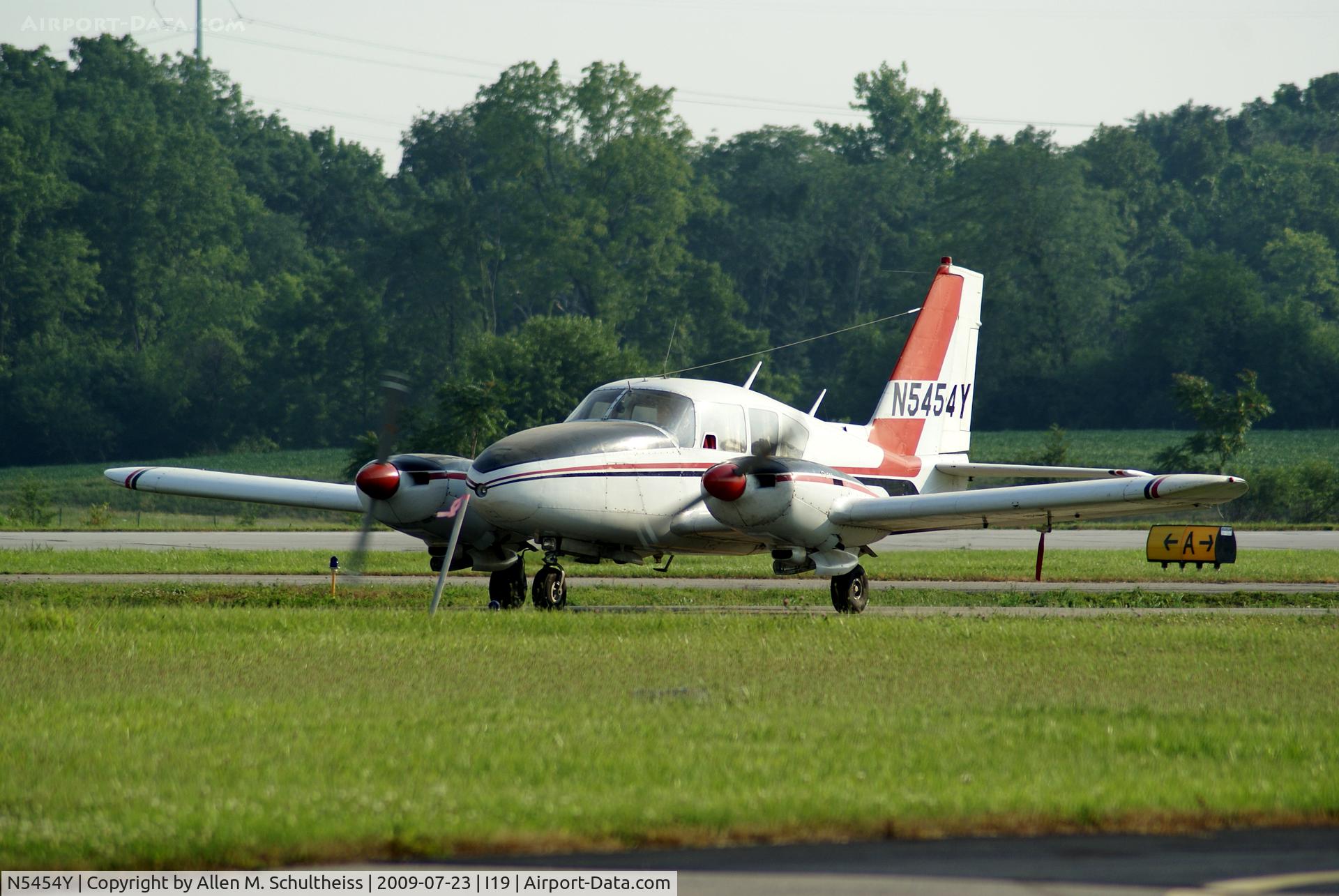 N5454Y, 1964 Piper PA-23-250 C/N 27-2539, 1964 PA-23-250