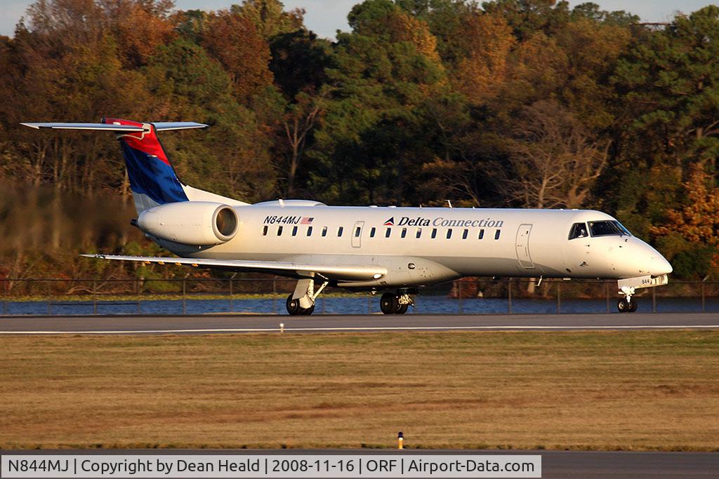 N844MJ, 2001 Embraer EMB-145LR C/N 145481, Delta Connection (Freedom Airlines) N844MJ (FLT FRL160) starting takeoff roll on RWY 23 enroute to John F Kennedy Int'l (KJFK).