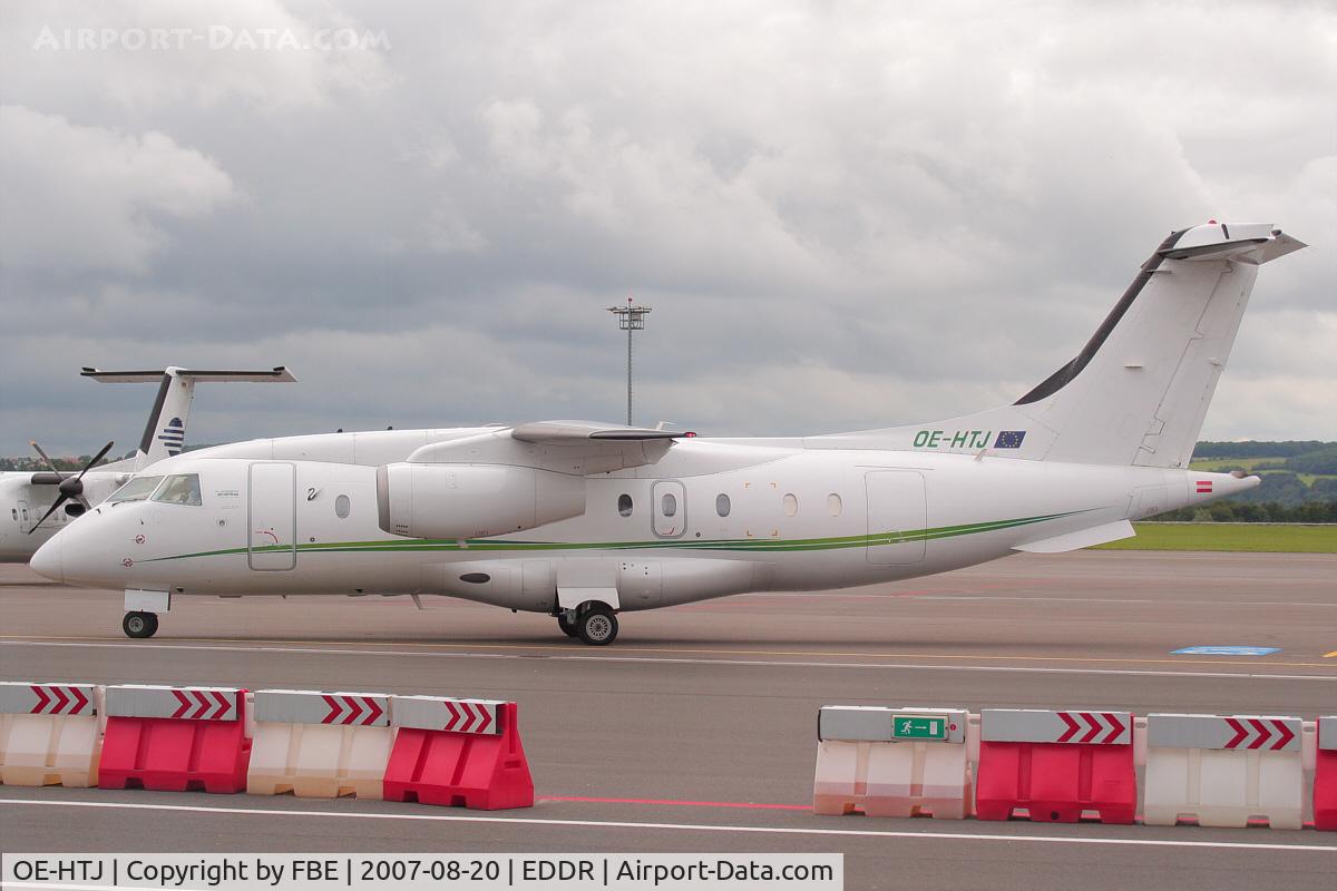 OE-HTJ, 1999 Fairchild Dornier 328-300 328JET C/N 3114, taxiing out to RW27