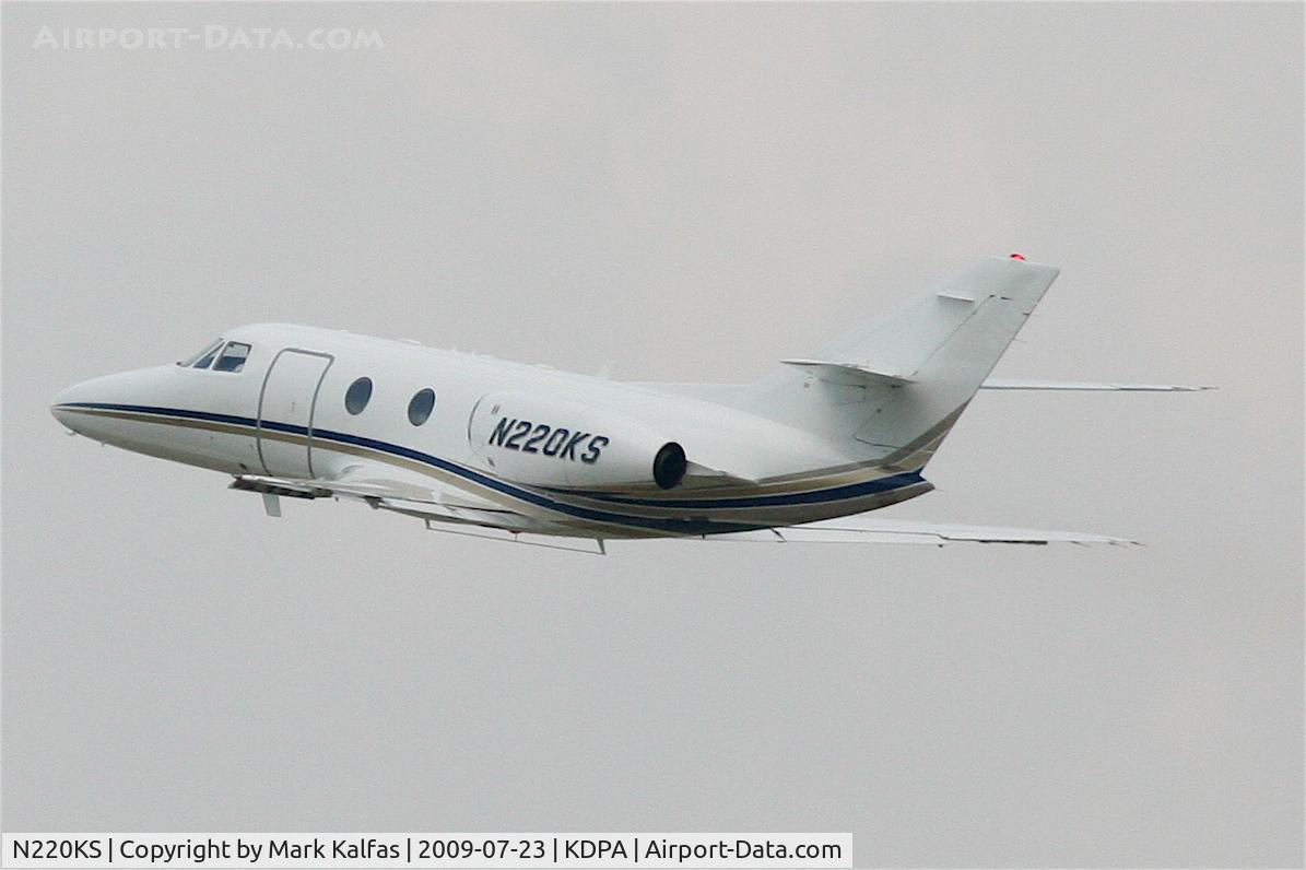 N220KS, 1984 Dassault Falcon 10 C/N 71, FALCON 10, N220KS, departing RWY 2L KDPA.