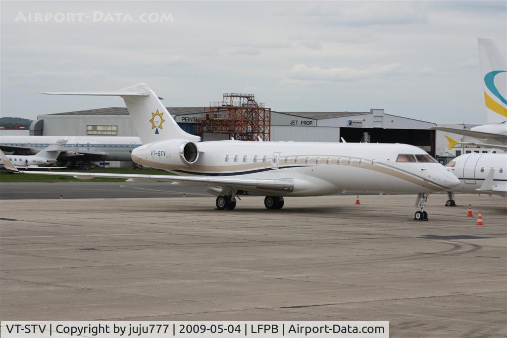 VT-STV, 2007 Bombardier BD-700-1A10 Global Express C/N 9262, on transit at Le Bourget