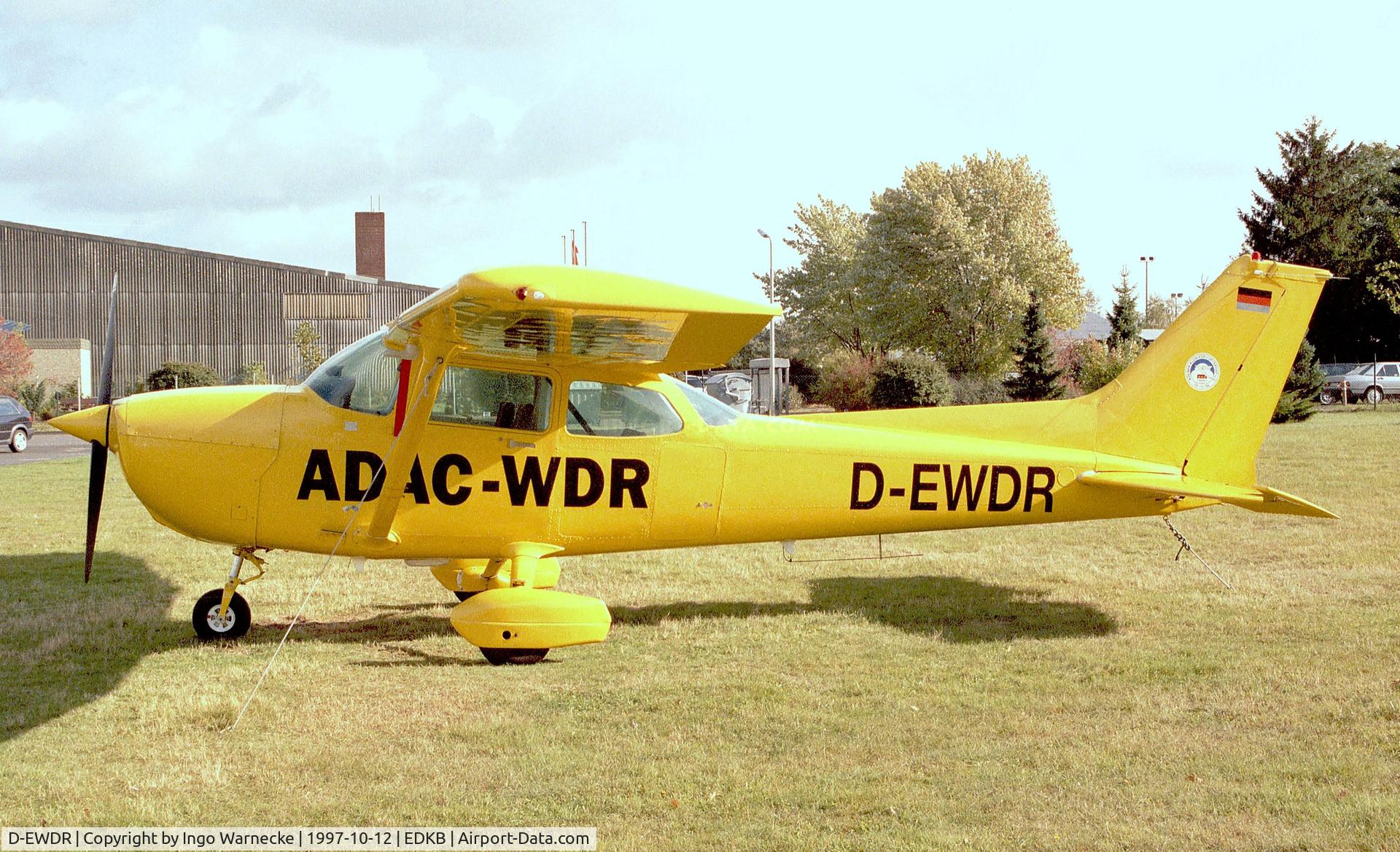 D-EWDR, Cessna 172P C/N 17275322, Cessna 172P Skyhawk operated on behalf of ADAC (german automobile club) and WDR (regional radio broadcasting station) for traffic surveillance from Bonn-Hangelar airfield
