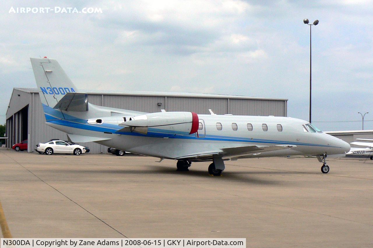 N300DA, Cessna 560XL C/N 560-5270, At Arlington Municipal