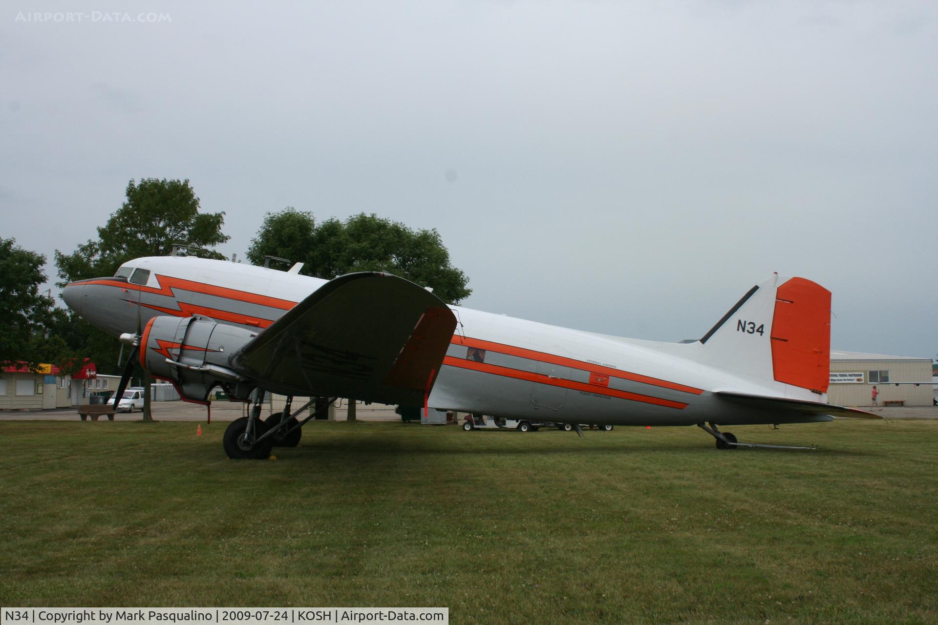 N34, 1945 Douglas R4D-7 C/N 33359, Douglas DC-3