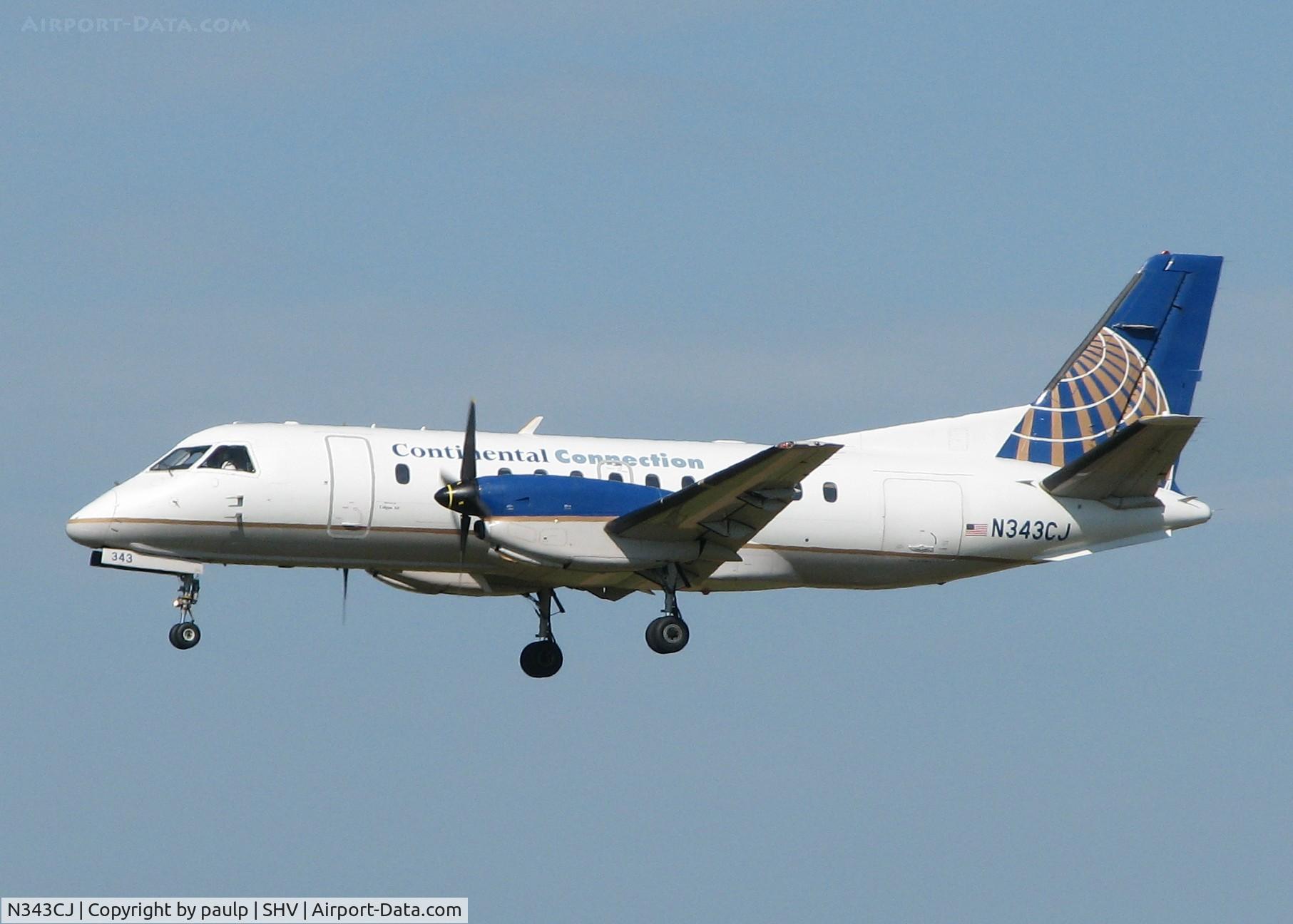 N343CJ, Saab 340B C/N 340B-343, Landing on 14 at Shreveport Regional.