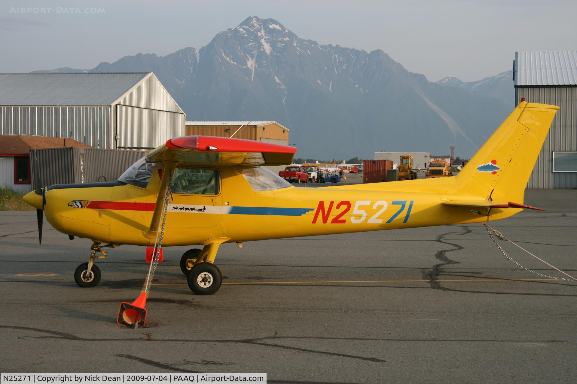 N25271, 1977 Cessna 152 C/N 15280564, PAAQ