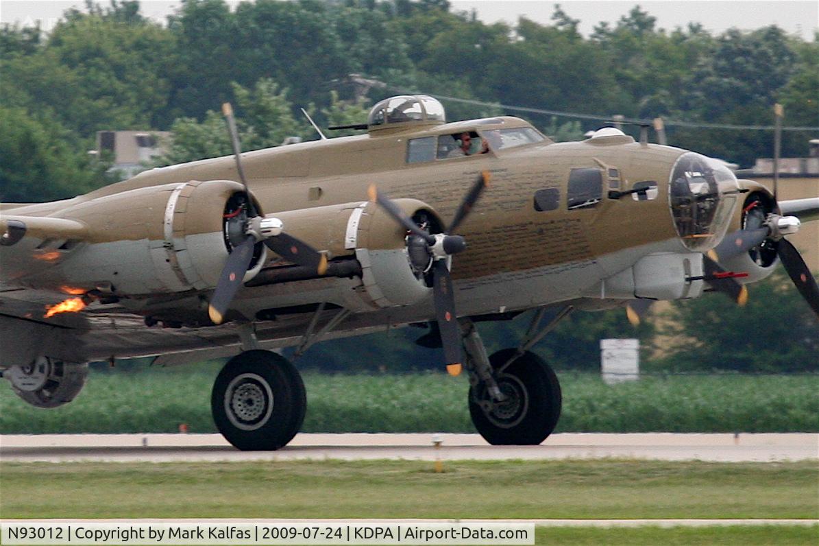 N93012, 1944 Boeing B-17G-30-BO Flying Fortress C/N 32264, Boeing B-17G, NL93012, landing RWY 20R KDPA, note the flame on number 4