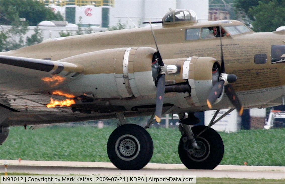 N93012, 1944 Boeing B-17G-30-BO Flying Fortress C/N 32264, Boeing B-17G, NL93012, landing RWY 20R KDPA, note the flame on number 4 