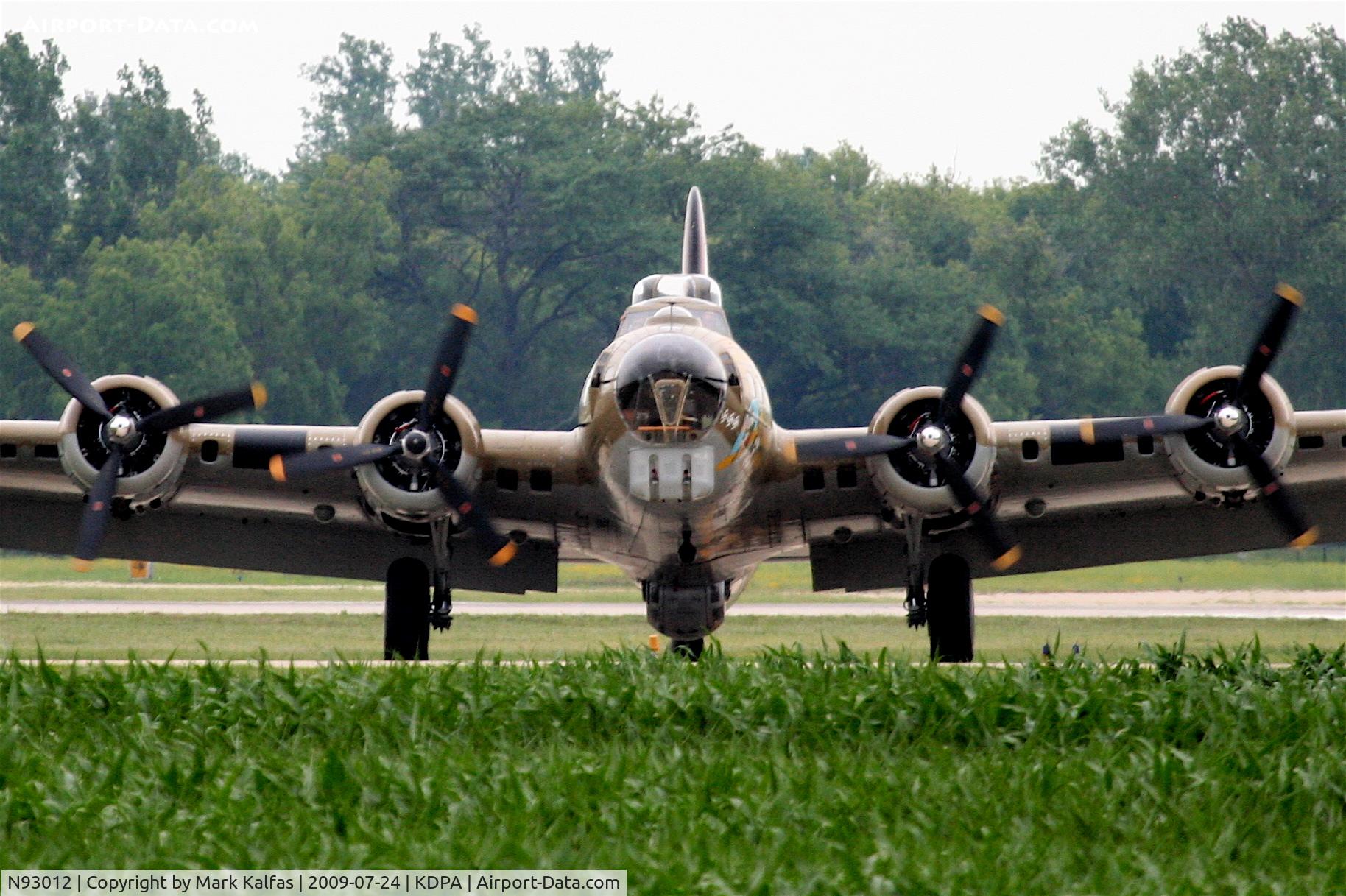N93012, 1944 Boeing B-17G-30-BO Flying Fortress C/N 32264, Boeing B-17G, NL93012, turning off of RWY 20R KDPA.