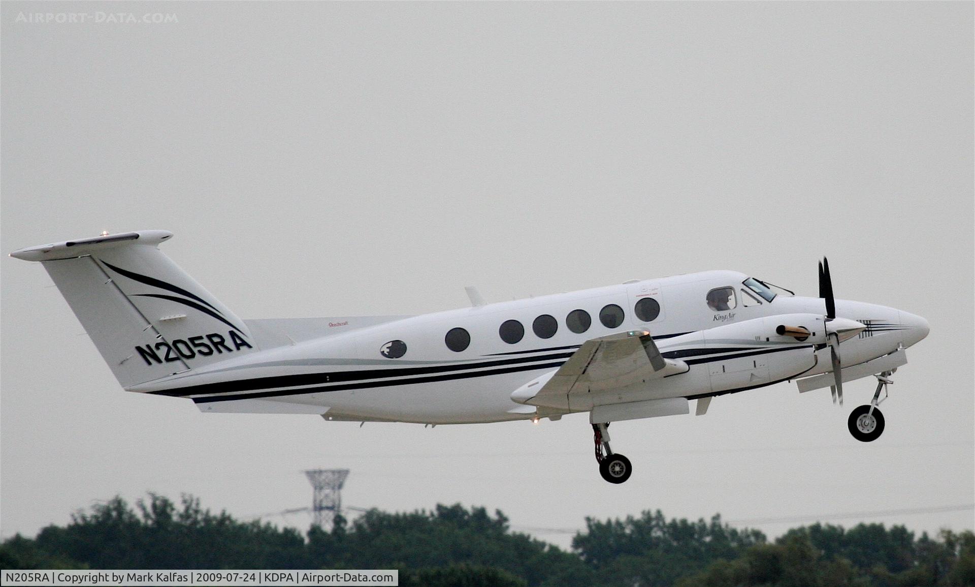 N205RA, Raytheon B200 King Air C/N BB-1919, Beech B200, N205RA departing 20R KDPA