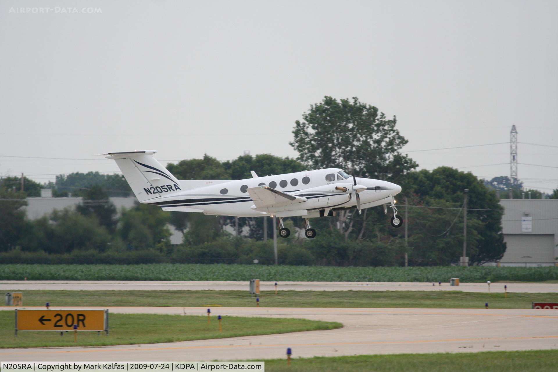 N205RA, Raytheon B200 King Air C/N BB-1919, Beech B200, N205RA departing 20R KDPA