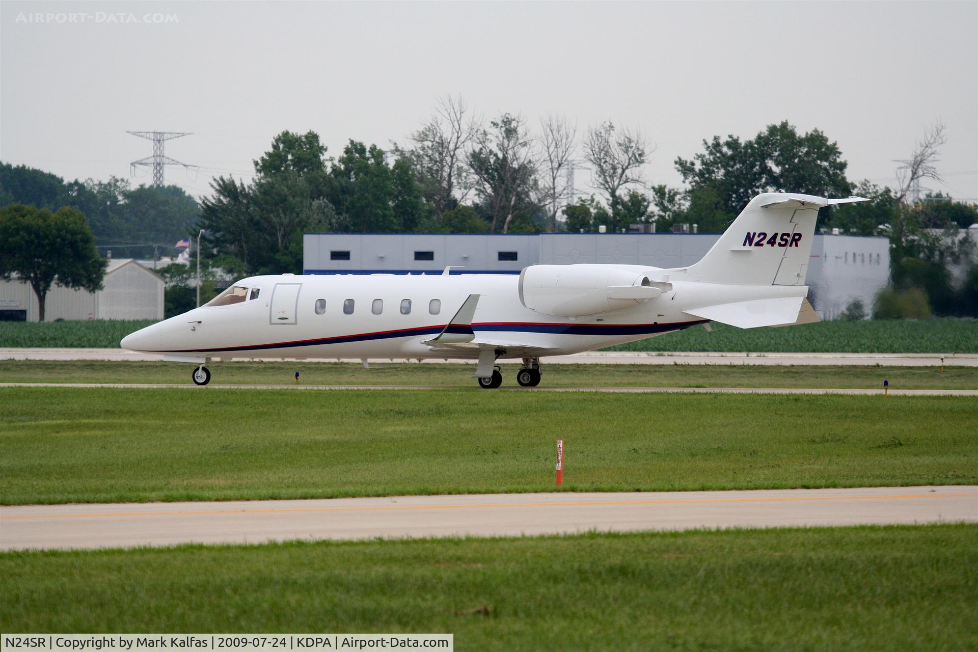 N24SR, 2001 Learjet 60 C/N 234, Sears Roebuck Learjet 60, taxiing to the Sears hangar KDPA