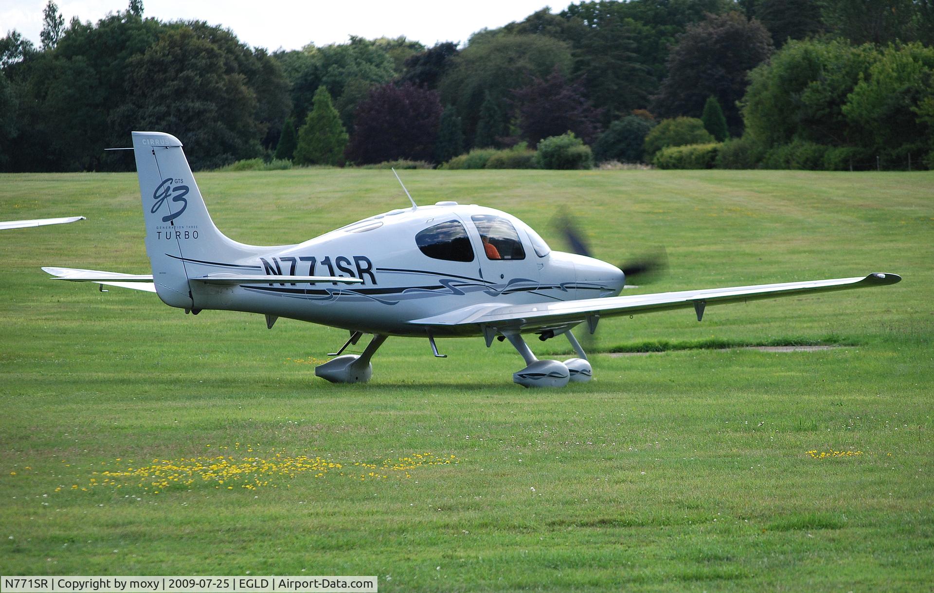 N771SR, 2007 Cirrus SR22 G3 GTS Turbo C/N 2771, Cirrus SR22 at Denham