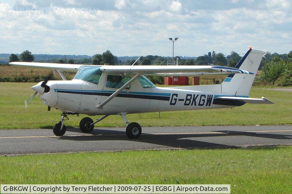 G-BKGW, 1981 Reims F152 C/N 1878, at Leicester on 2009 Homebuild Fly-In day