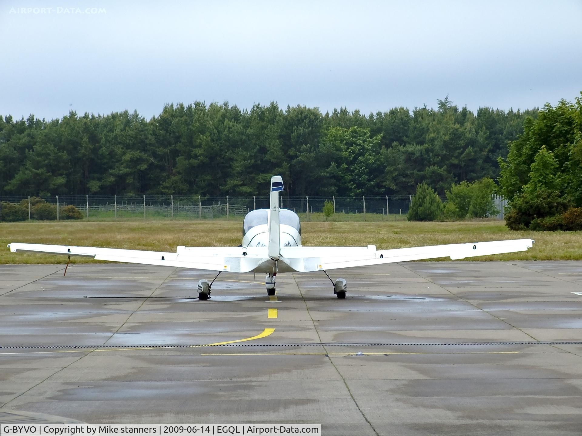 G-BYVO, 2000 Grob G-115E Tutor T1 C/N 82125/E, Tutor from 1EFTS/12AEF On the flightline at it's home base