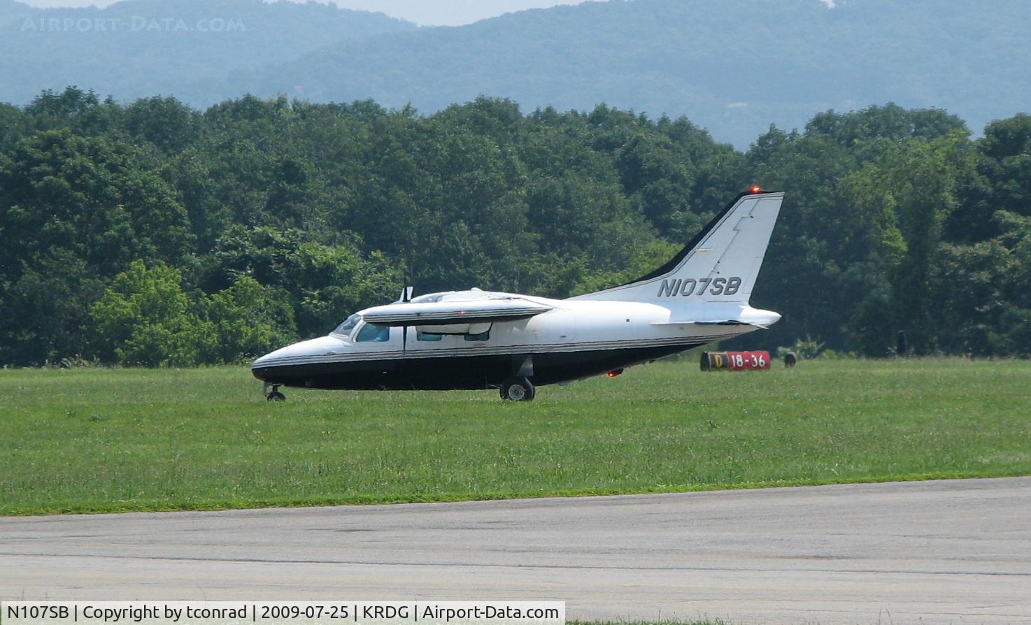 N107SB, 1972 Mitsubishi MU-2B-20 C/N 226, at Reading