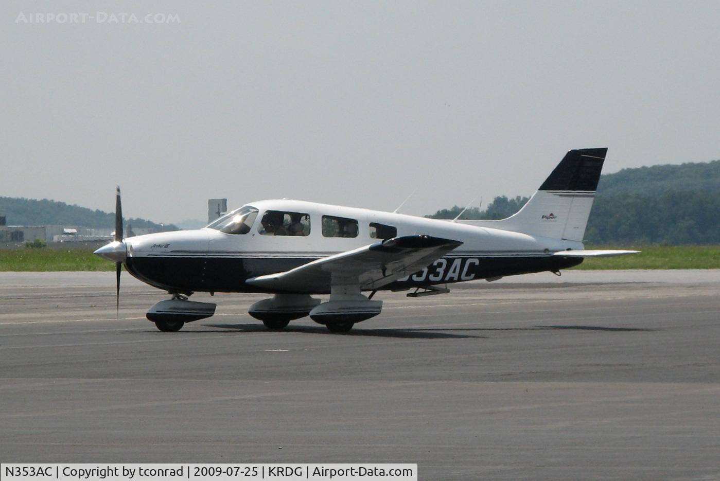 N353AC, 1998 Piper PA-28-181 C/N 28-43161, at Reading