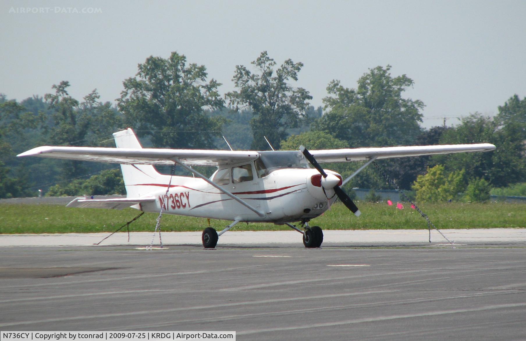 N736CY, Cessna R172K Hawk XP C/N R1722432, at Reading