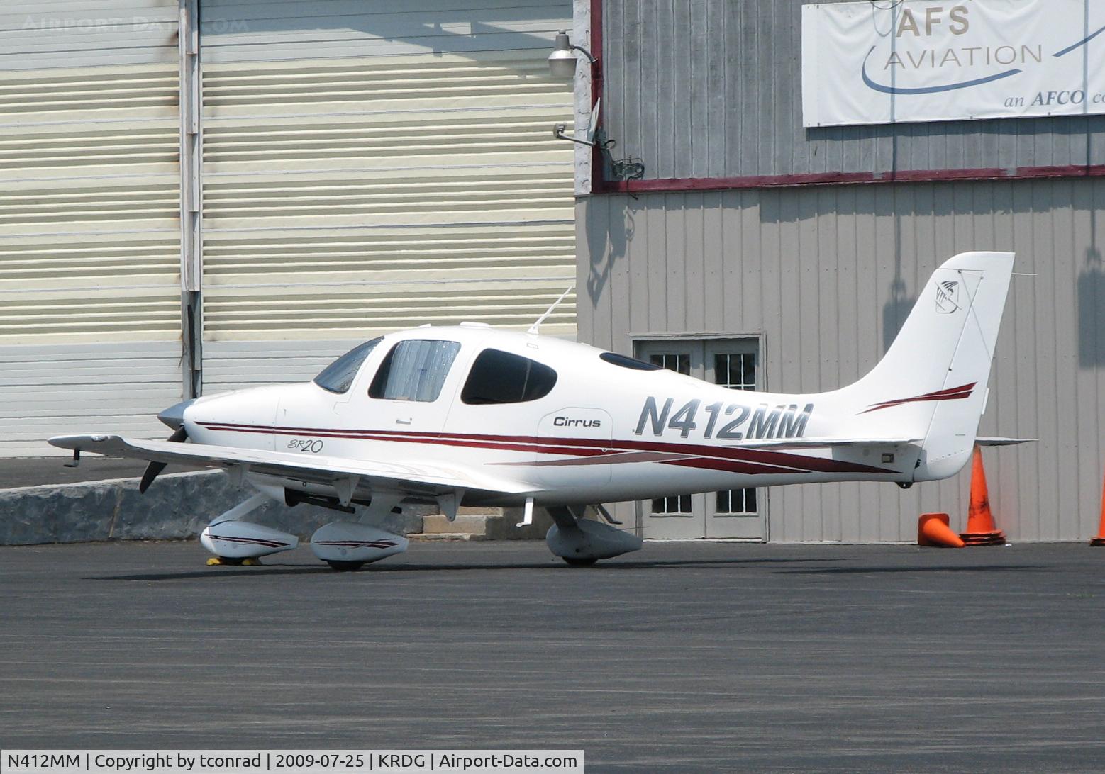 N412MM, 2003 Cirrus SR20 C/N 1285, at Reading