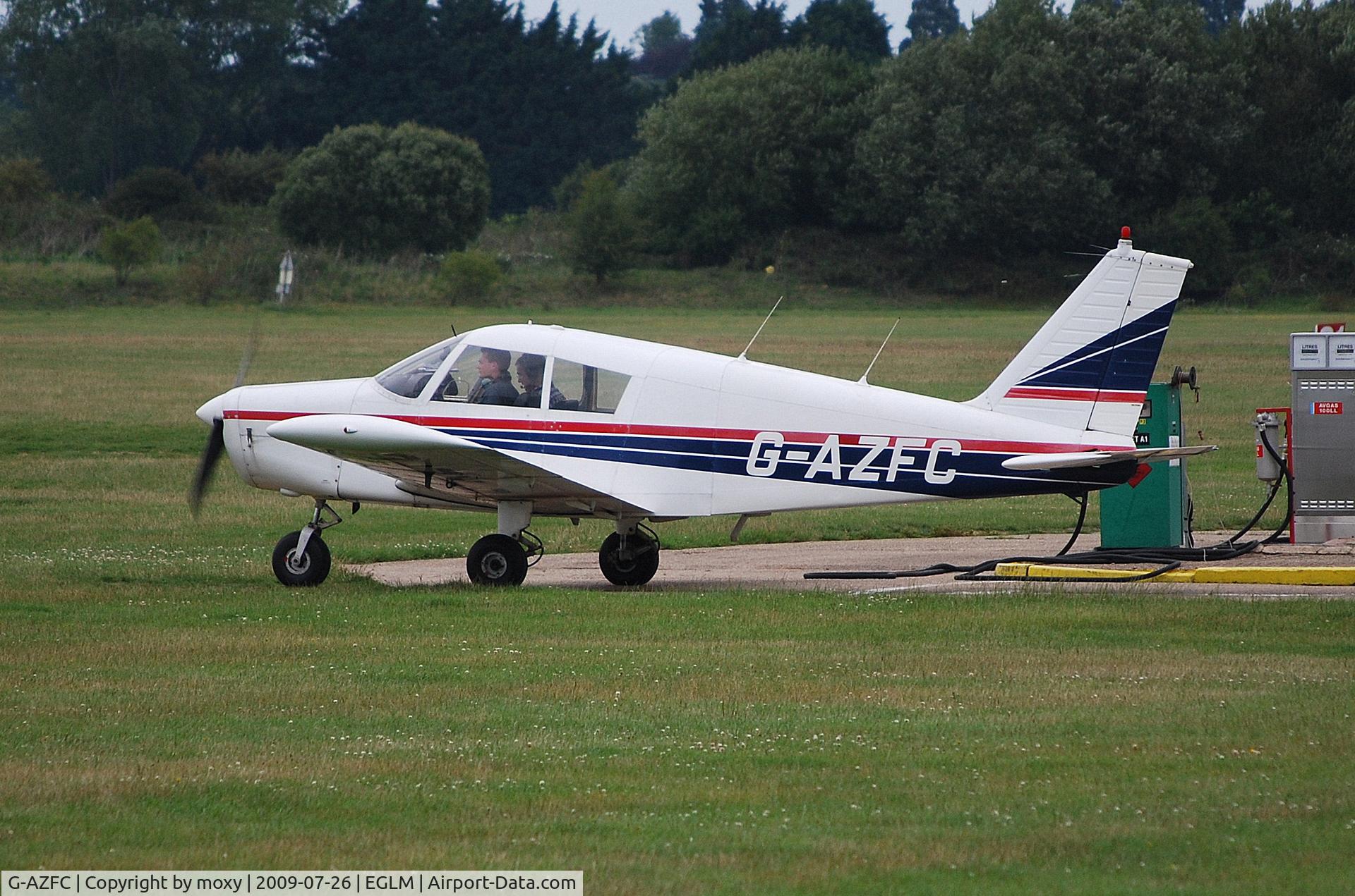 G-AZFC, 1971 Piper PA-28-140 Cherokee C/N 28-7125486, Piper Cherokee D at White Waltham