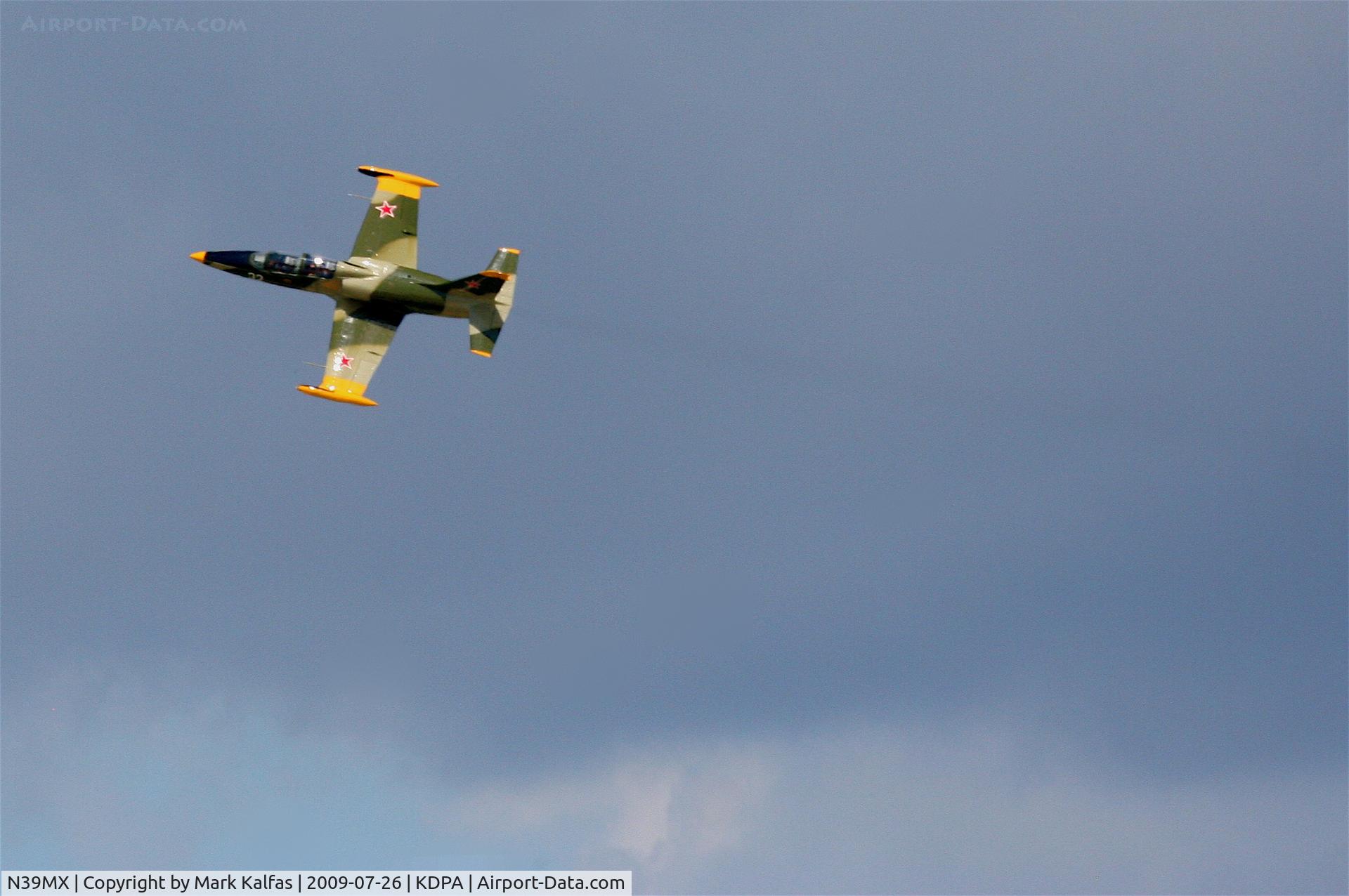 N39MX, 1979 Aero L-39C Albatros C/N 931532, L39C, N39MX high speed pass with a climbing left turn RWY 2L KDPA