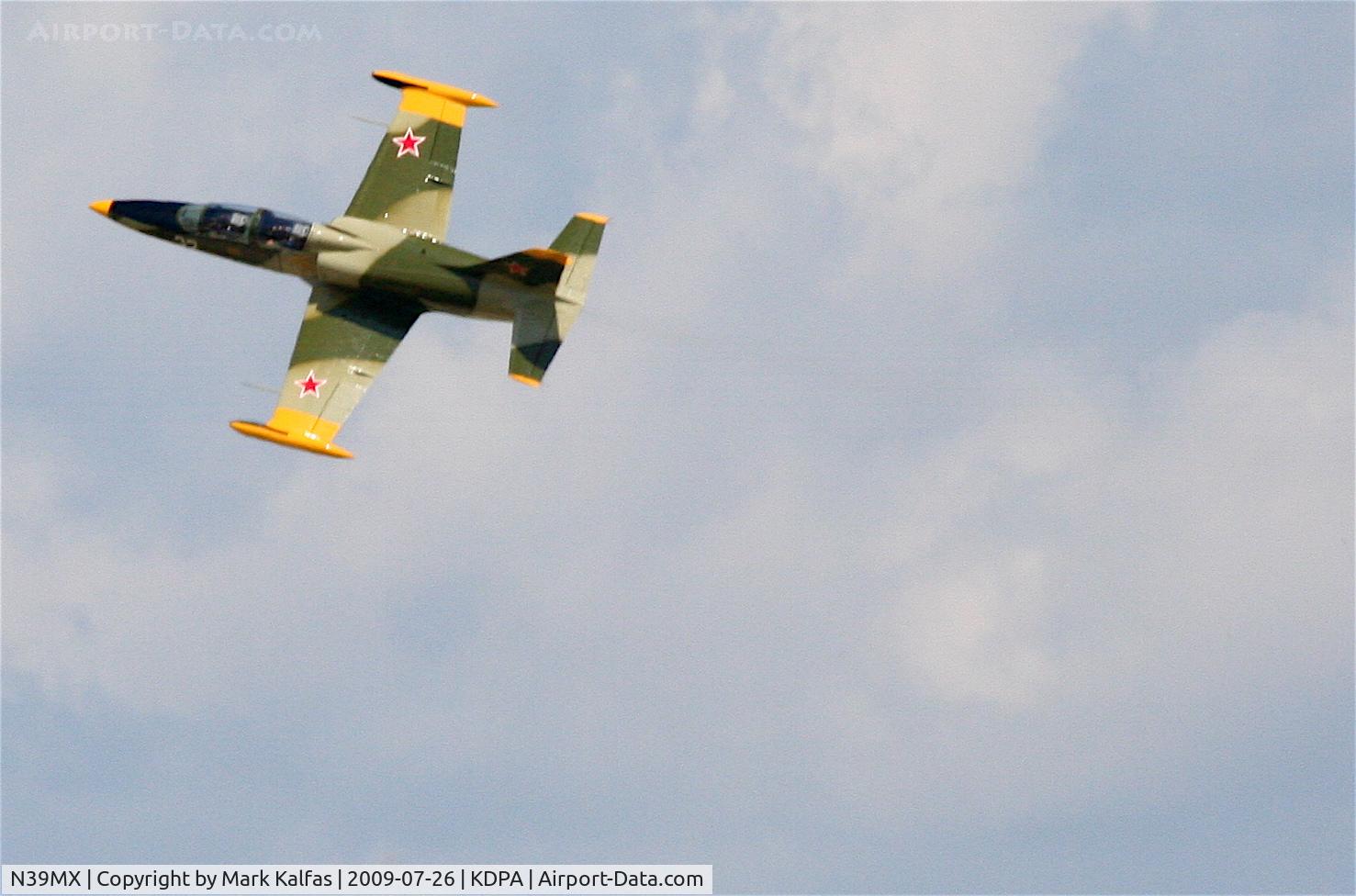 N39MX, 1979 Aero L-39C Albatros C/N 931532, L39C, N39MX high speed pass with a climbing left turn RWY 02L KDPA