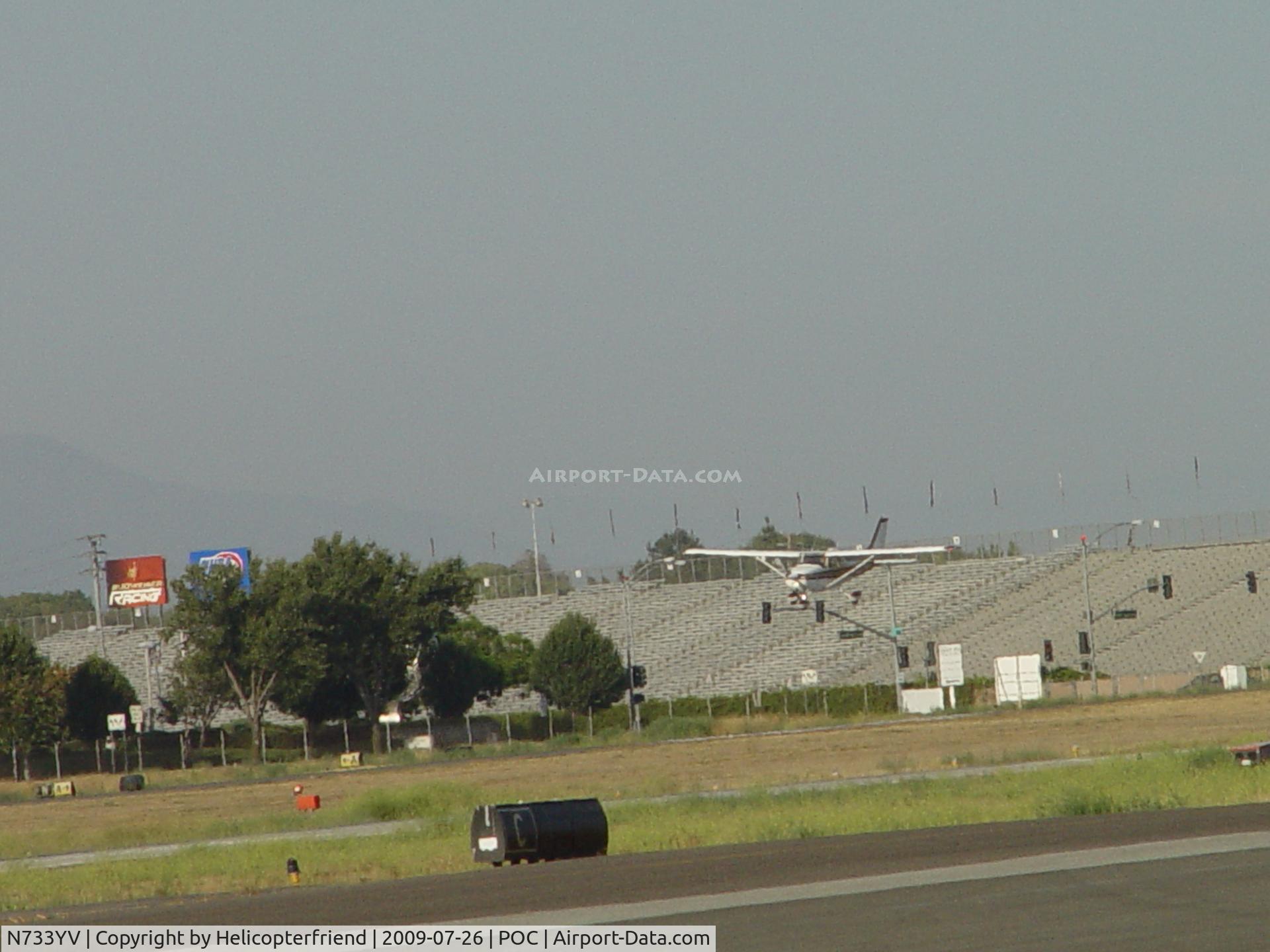 N733YV, Cessna 172N C/N 17268663, Inbound for 26R
