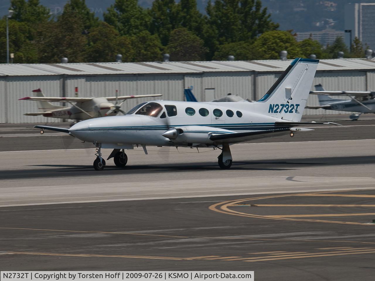 N2732T, 1979 Cessna 414A Chancellor C/N 414A0449, N2732T departing from RWY 21