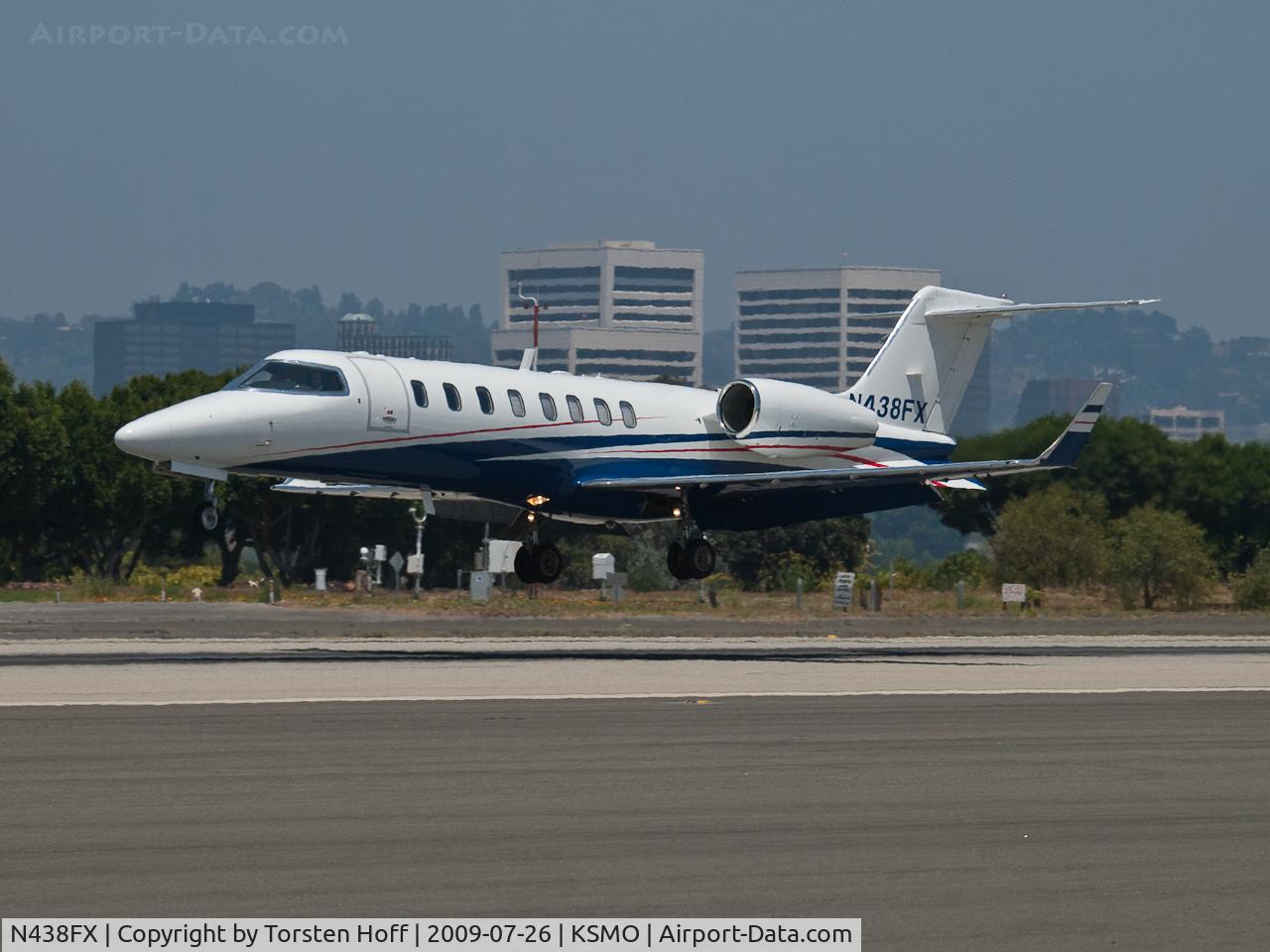 N438FX, 2007 Learjet 45 C/N 333, N438FX arriving on RWY 21