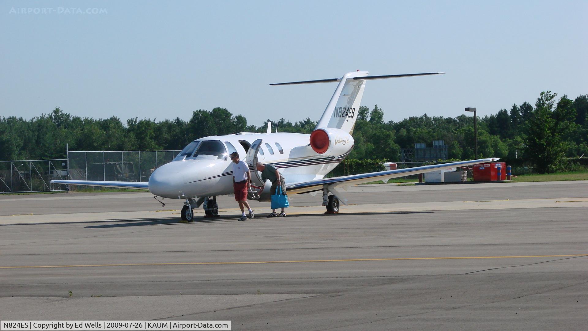N824ES, 1994 Cessna 525 CitationJet CJ1 C/N 525-0066, Sunday AM At AUM