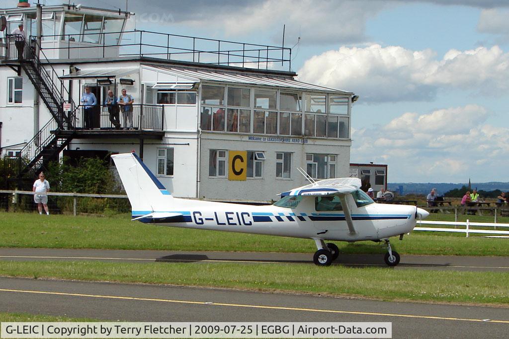 G-LEIC, 1985 Reims FA152 Aerobat C/N 0416, Based Cessna 152 with appropriate registration at Leicester on 2009 Homebuild Fly-In day