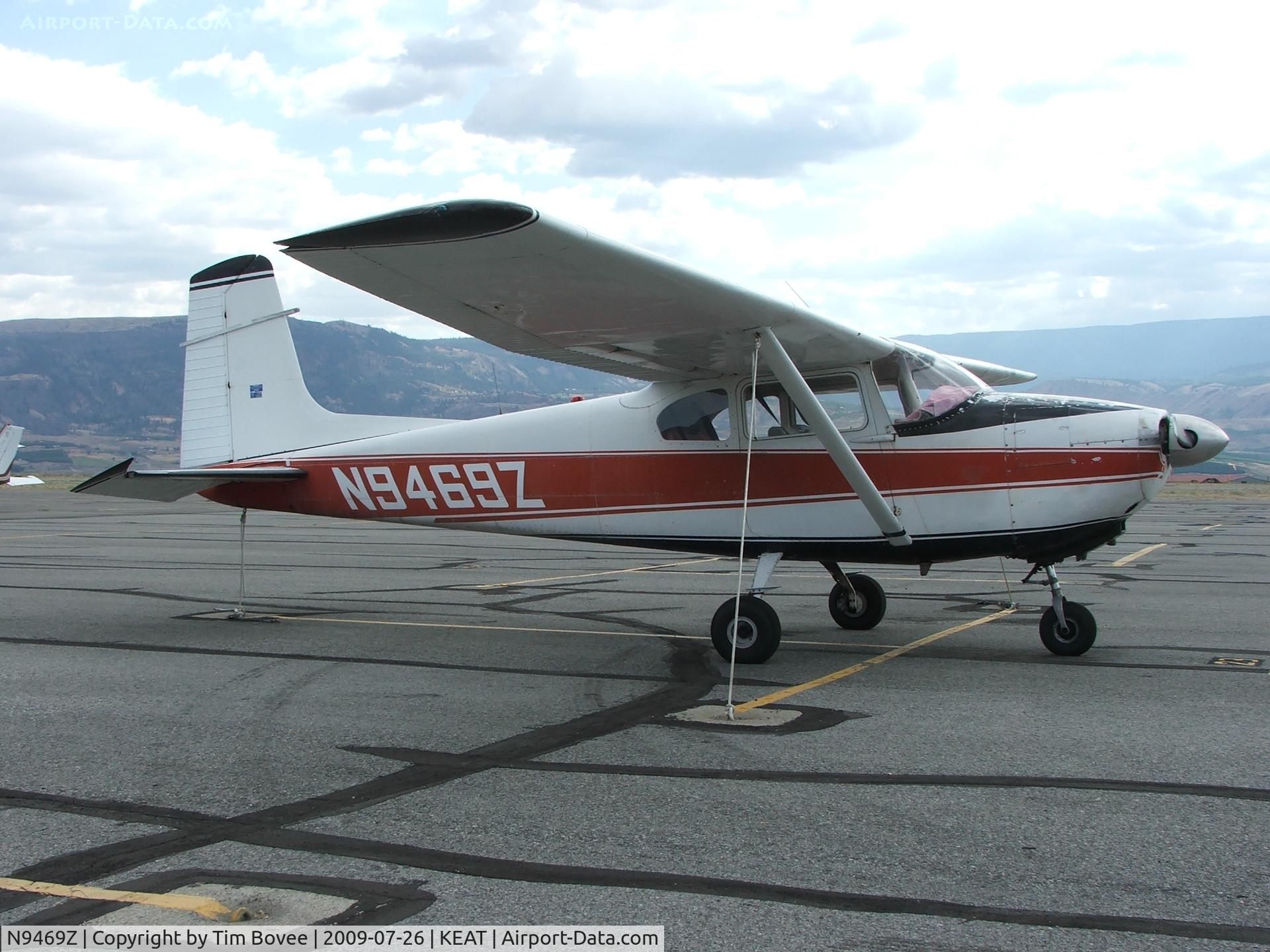 N9469Z, Cessna 182A Skylane C/N 33940, At rest