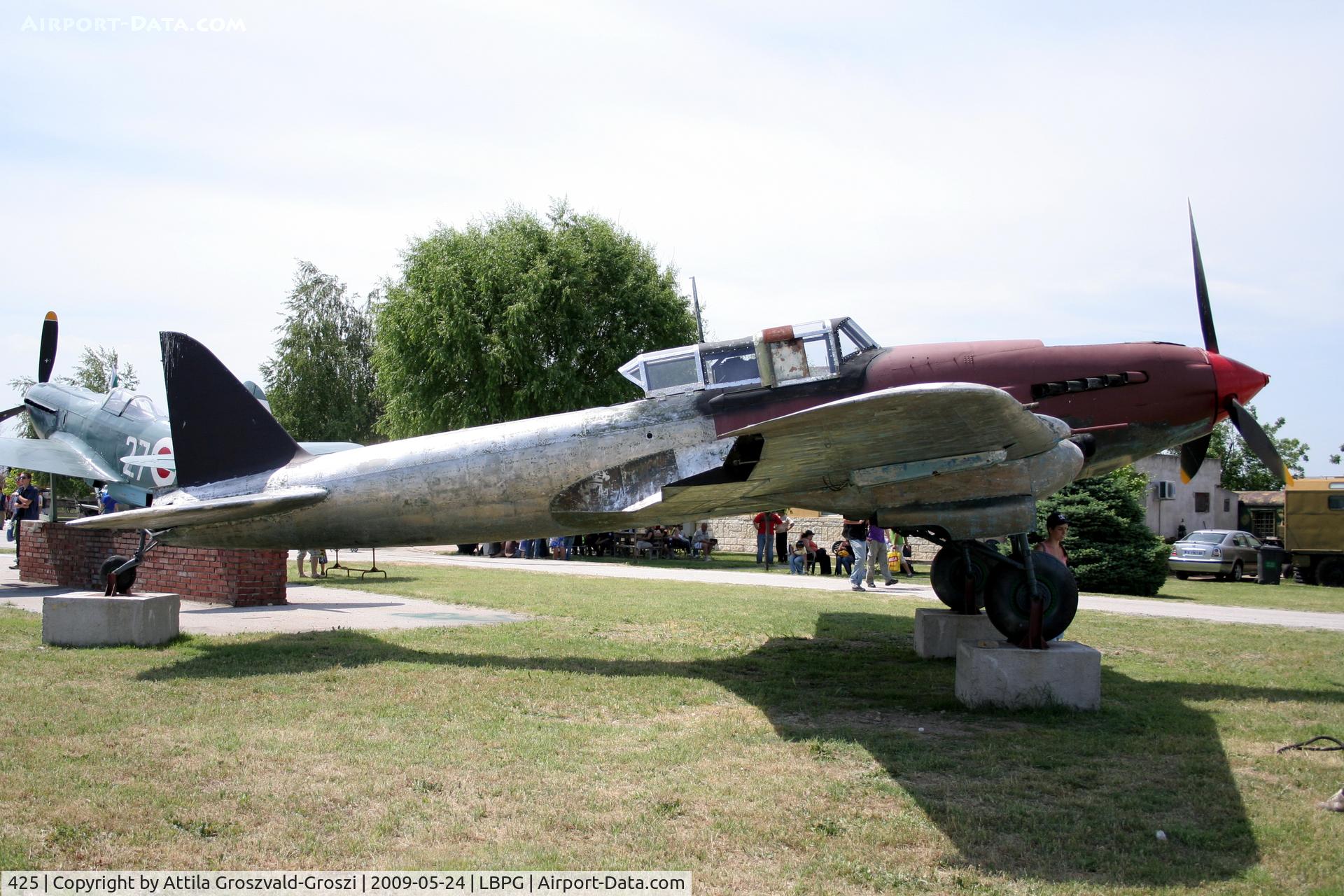 425, Ilyushin Il-2M3 Shturmovik C/N Not found 425, Bulgarian Museum of Aviation, Plovdiv-Krumovo (LBPG). - In a state prepared for a correction, a renovation.