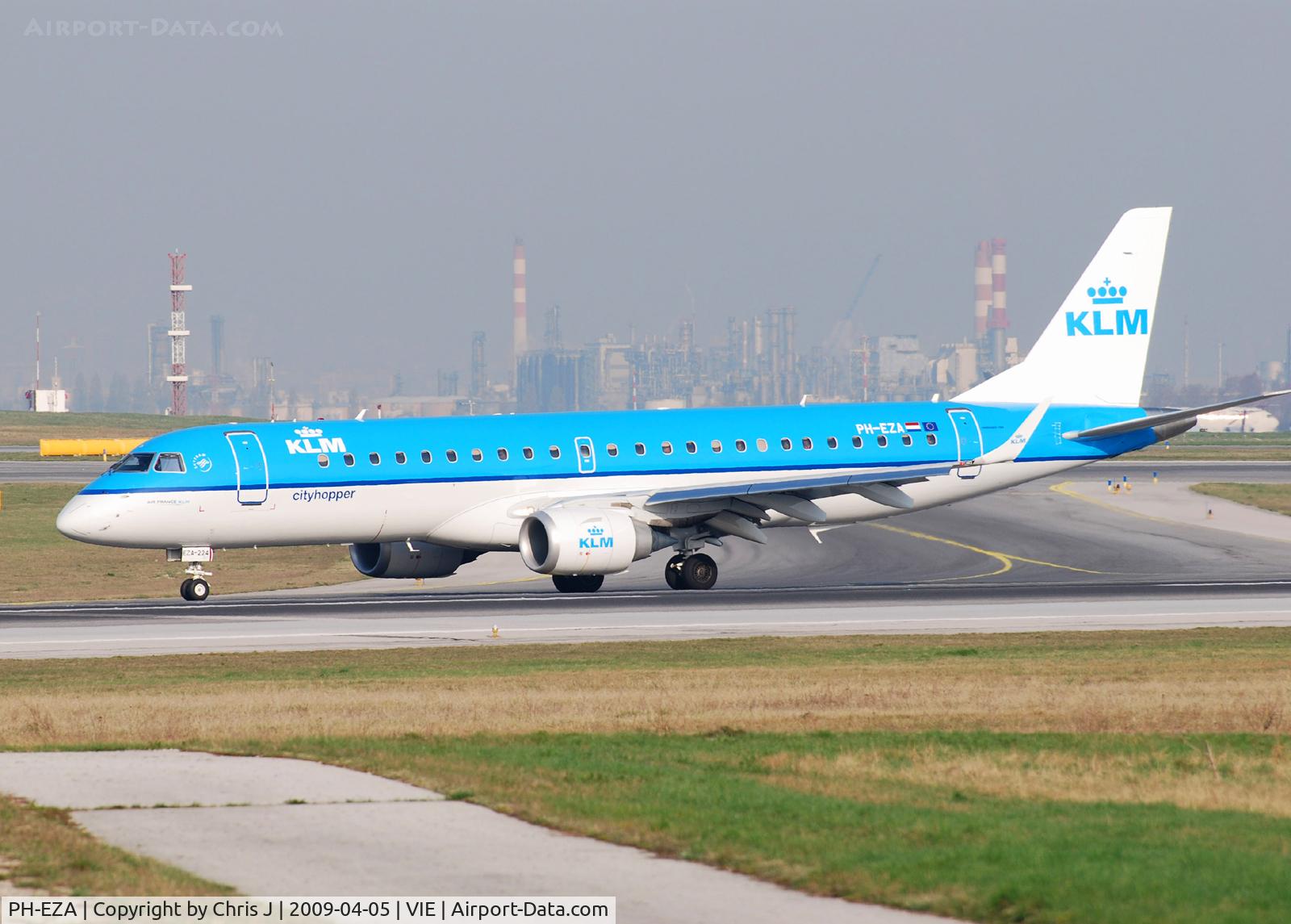 PH-EZA, 2008 Embraer 190LR (ERJ-190-100LR) C/N 19000224, Embraer ERJ-190STD
