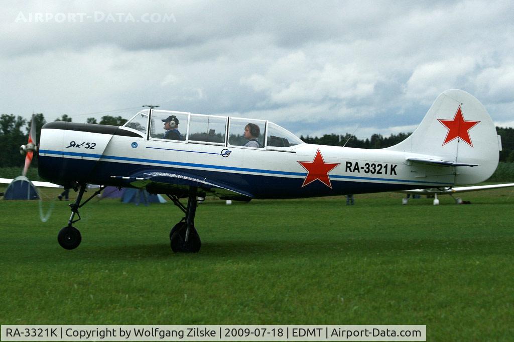 RA-3321K, 1990 Yakovlev Yak-52 C/N 9011010, visitor