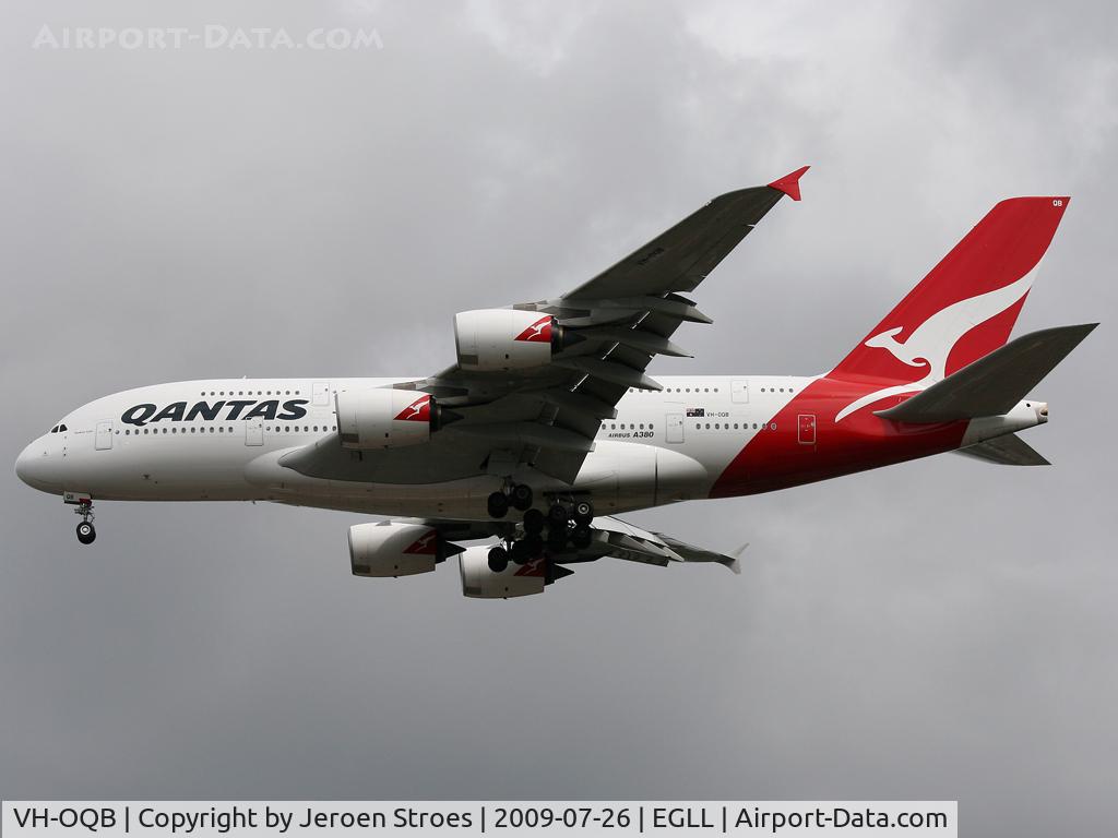 VH-OQB, 2008 Airbus A380-842 C/N 015, .