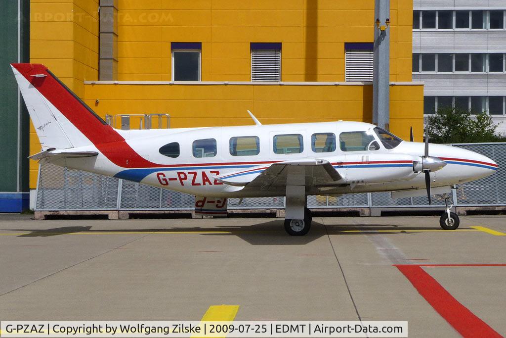 G-PZAZ, 1974 Piper PA-31-350 Navajo Chieftain C/N 31-7405214, visitor