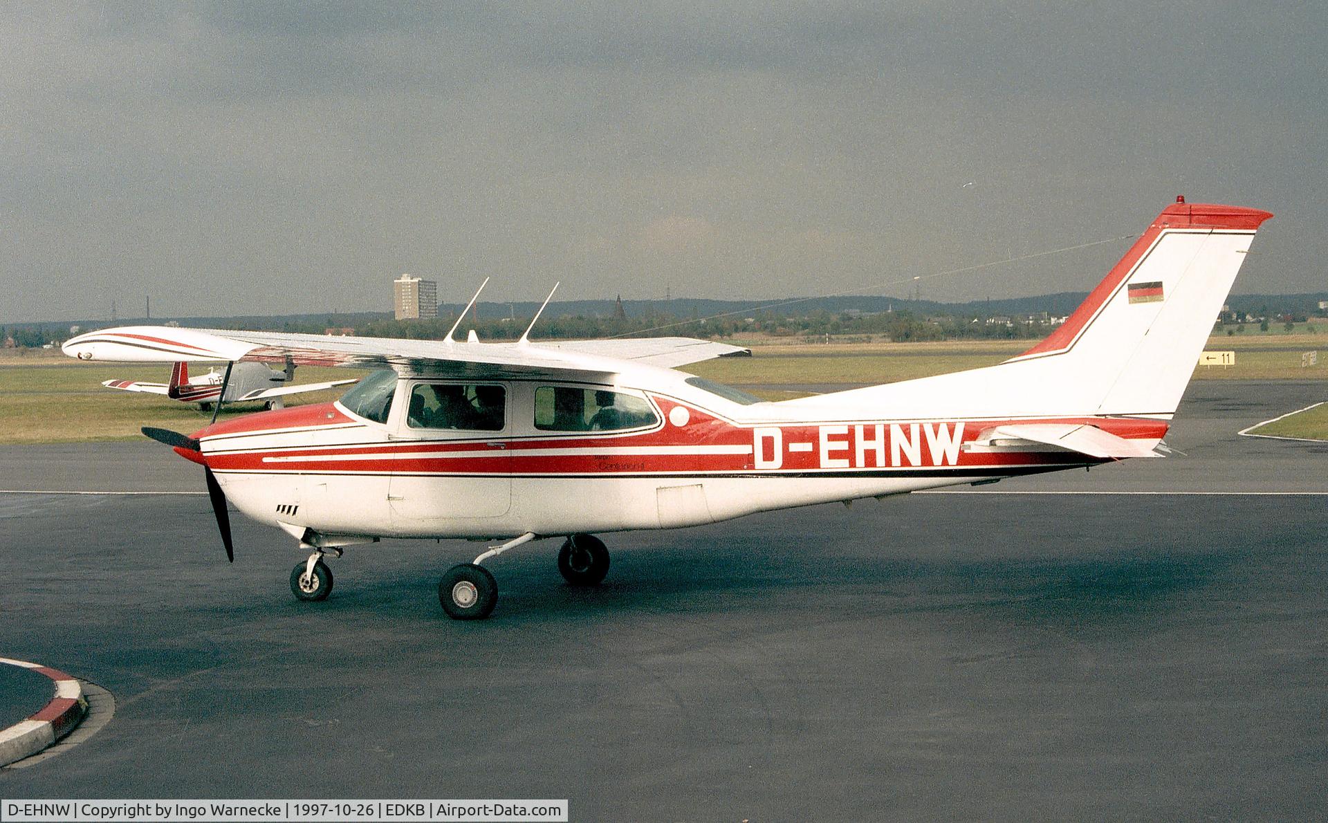 D-EHNW, Cessna T210L Turbo Turbo Centurion C/N 21060771, Cessna T210L Turbo Centurion at Bonn-Hangelar airfield