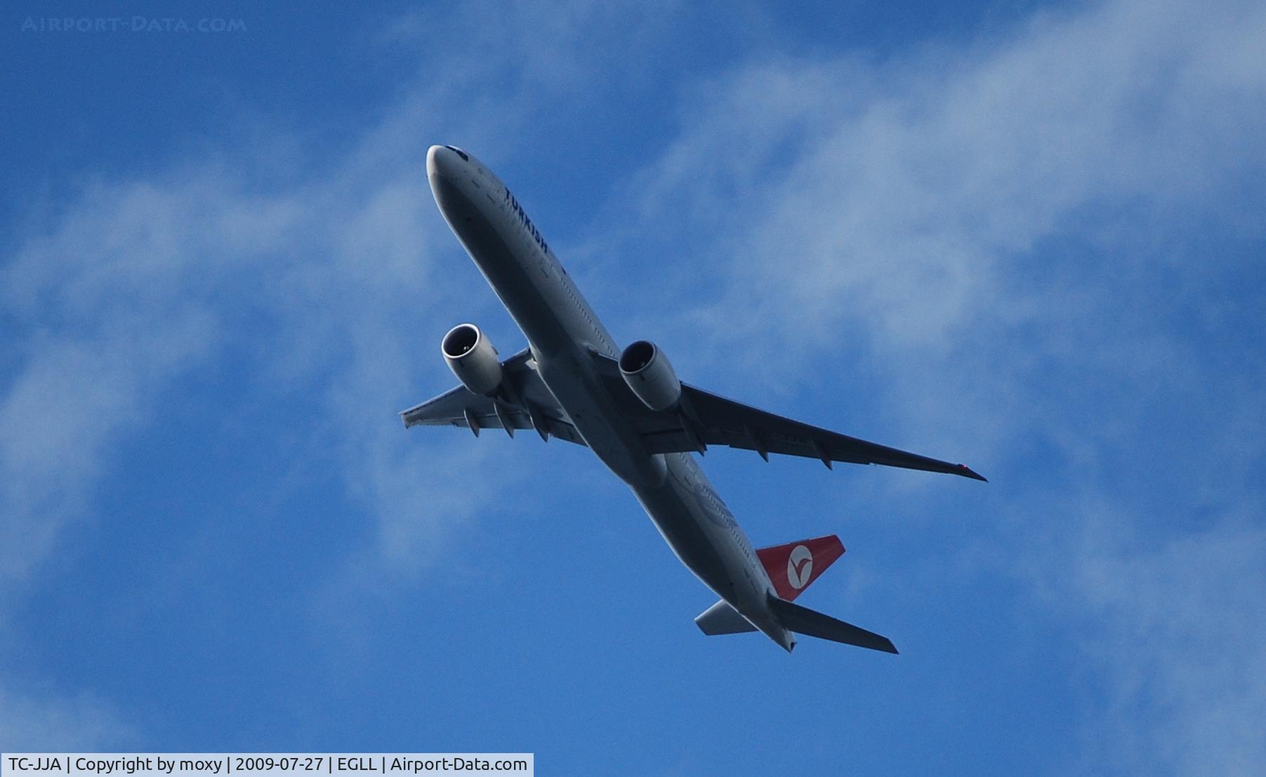 TC-JJA, 2007 Boeing 777-35R/ER C/N 35160, Boeing 777-35R(ER) out of LHR over Runnymede